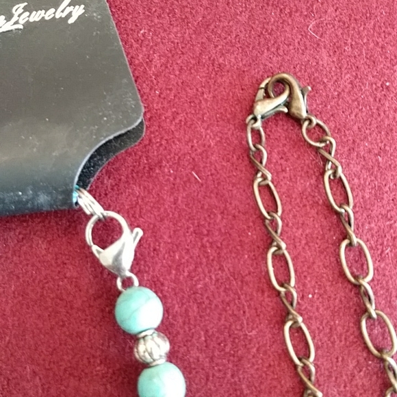 Fashion Jewelry Lot - Turquoise - One Bracelet - Five Necklaces - Picture 7 of 7